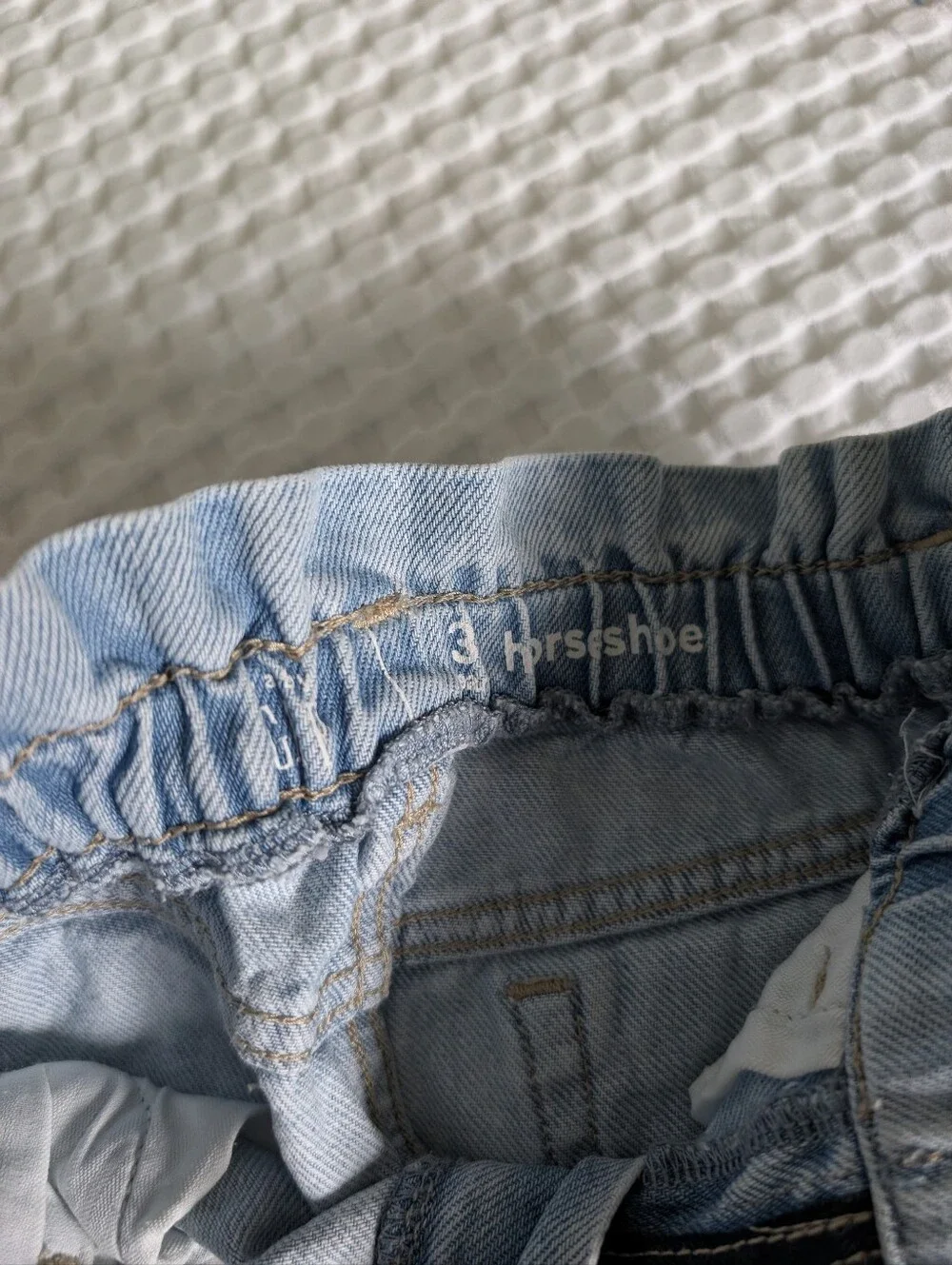 Gap Floral Embroidered Horseshoe Jeans